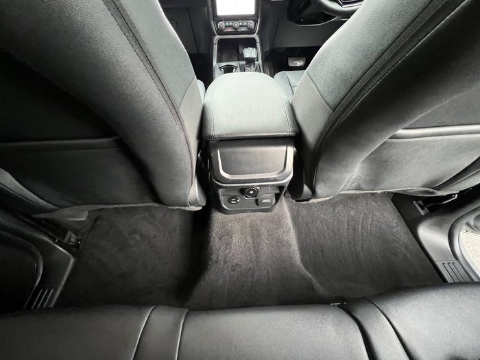 2025 Ford Everest Trend