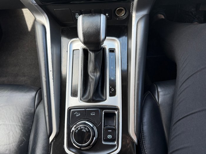 2018 Mitsubishi Pajero Sport GLS