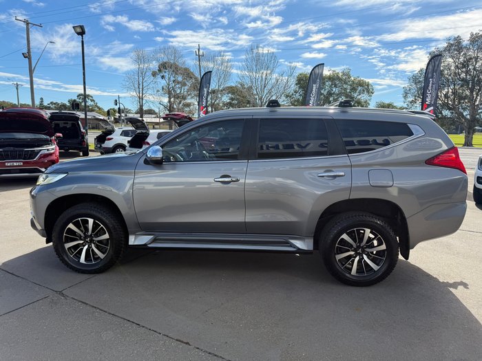 2018 Mitsubishi Pajero Sport GLS