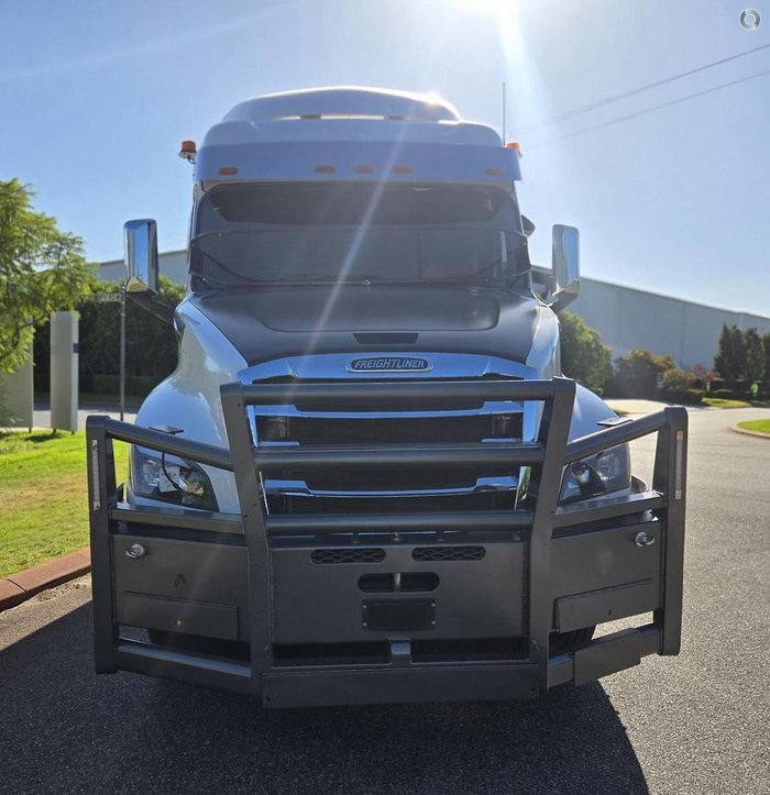 2021 Freightliner Cascadia