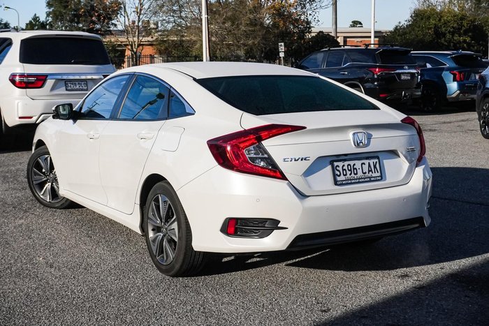 2019 Honda Civic VTi-L