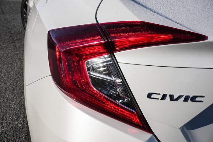 2019 Honda Civic VTi-L