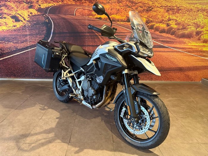 2023 Triumph Tiger 1200 GT Pro Tiger White