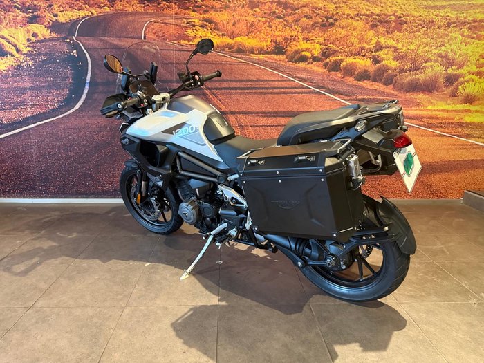 2023 Triumph Tiger 1200 GT Pro Tiger White