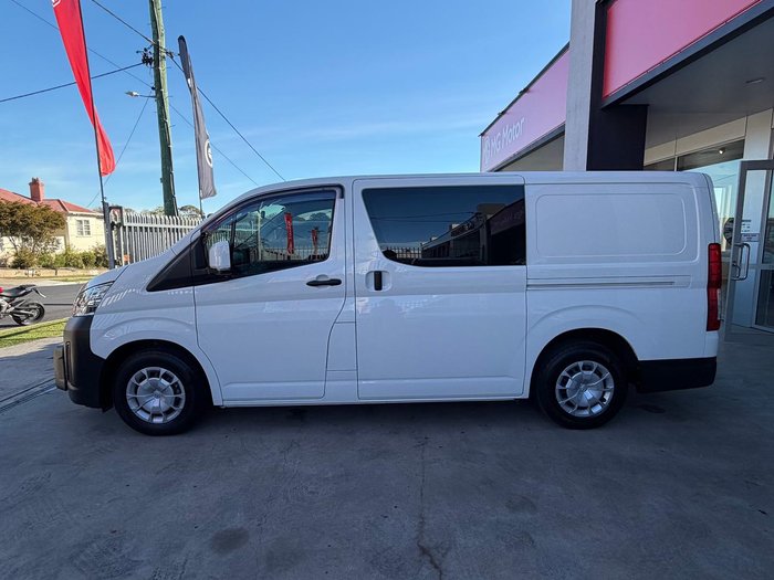 2023 Toyota Hiace