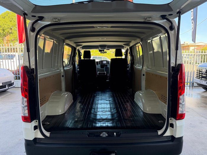 2023 Toyota Hiace