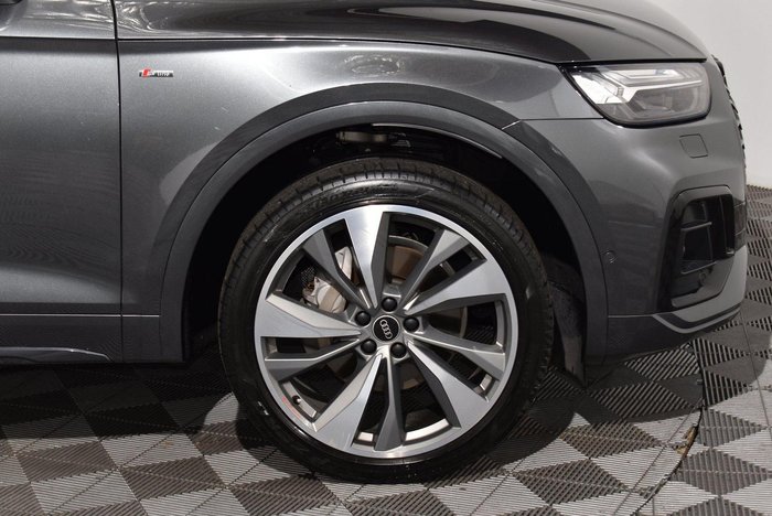 2021 Audi Q5 45 TFSI S line