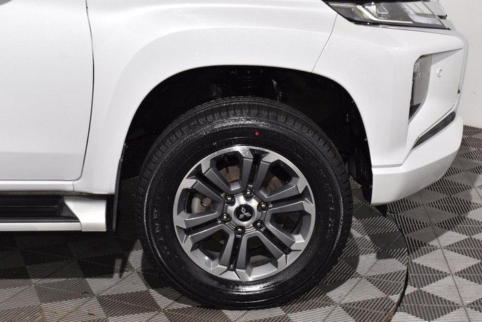 2021 Mitsubishi Triton GLS