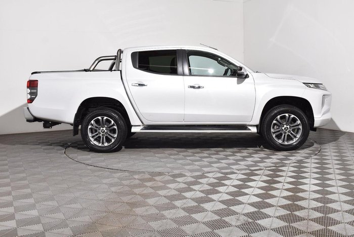2021 Mitsubishi Triton GLS