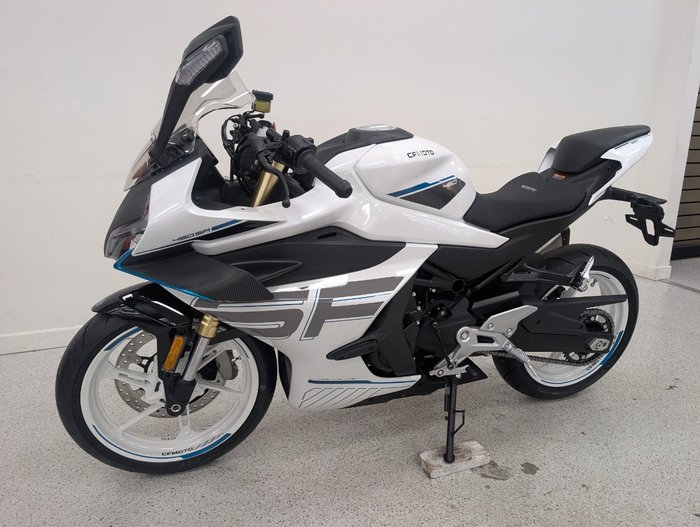 2026 CFMOTO 2026 Cf Moto 450CC 450 SR ABS Road