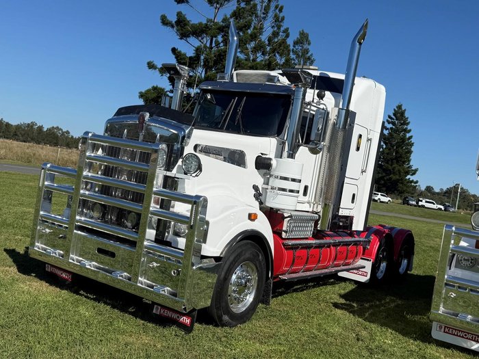 2016 Kenworth T909