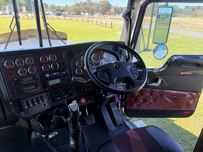 2016 Kenworth T909