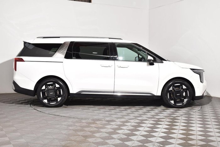 2024 Kia Carnival GT-Line
