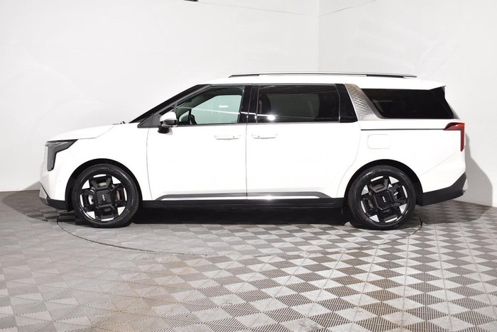 2024 Kia Carnival GT-Line