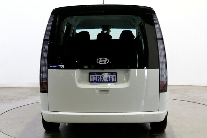 2025 Hyundai STARIA