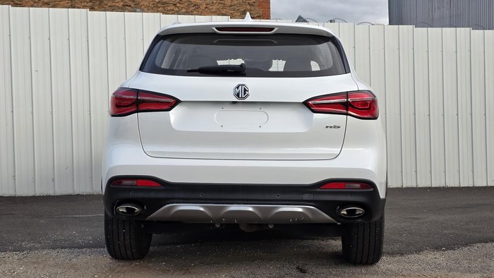 2023 MG HS Excite