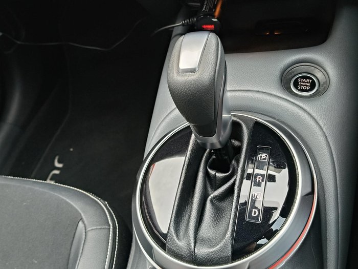 2020 Nissan JUKE ST-L F16 WHITE