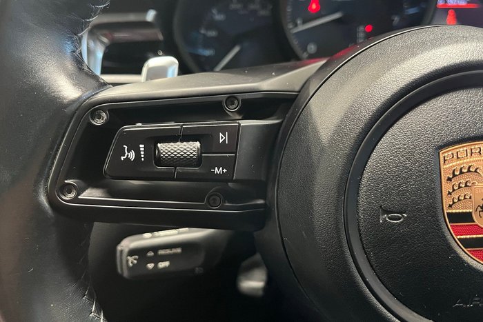 2023 Porsche Macan T
