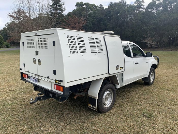 2022 Mitsubishi Triton GLX MR MY22.5 4X4 Dual Range White
