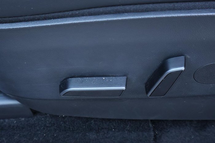 2022 Tesla Model Y Rear-Wheel Drive