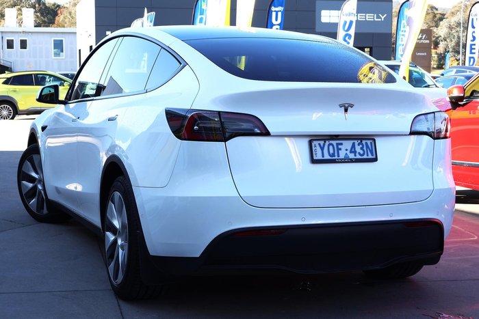 2022 Tesla Model Y Rear-Wheel Drive