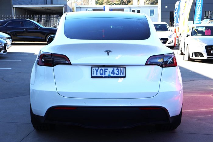 2022 Tesla Model Y Rear-Wheel Drive