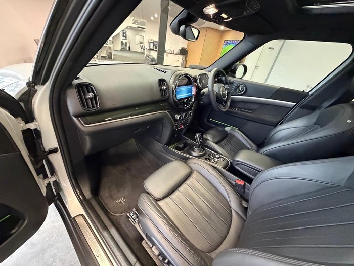 2023 MINI Countryman Cooper S MINI Yours