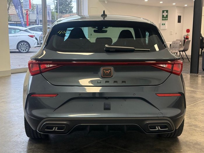 2023 CUPRA Leon V