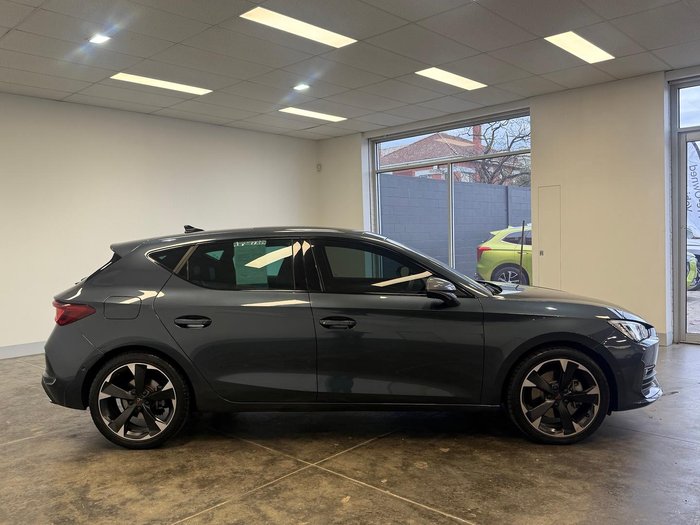 2023 CUPRA Leon V