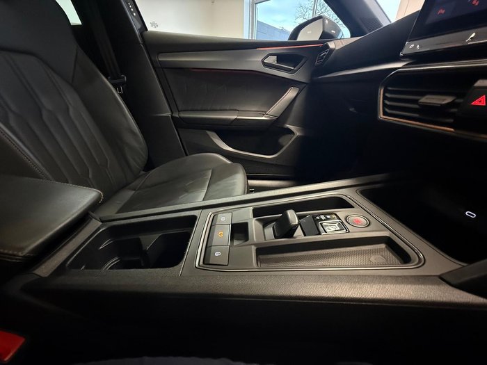 2023 CUPRA Leon V
