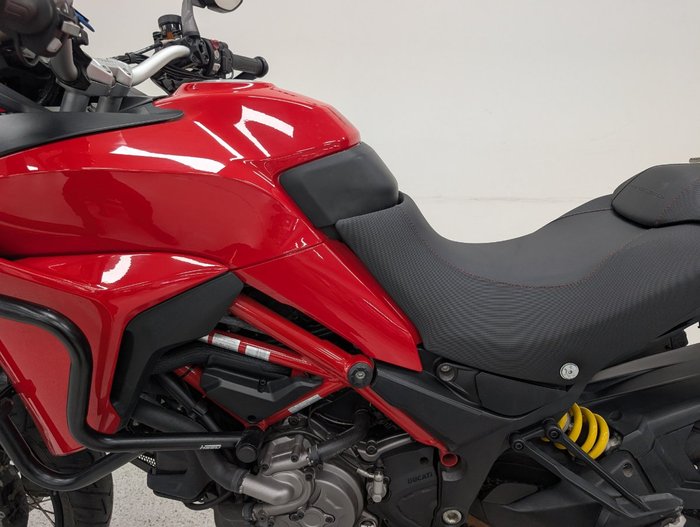2021 DUCATI MULTISTRADA 950 S RED SW Red