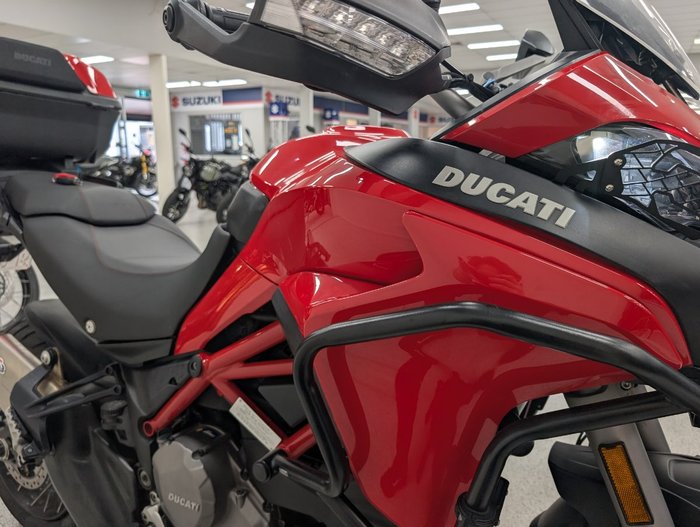 2021 DUCATI MULTISTRADA 950 S RED SW Red