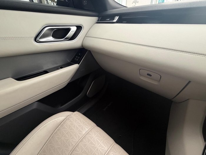 2018 Land Rover Range Rover Velar D300 R-Dynamic HSE
