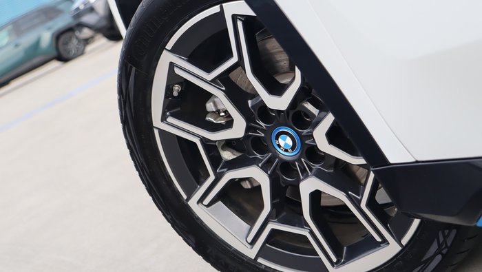 2023 BMW iX1 xDrive30 xLine