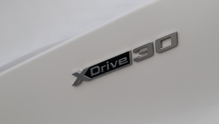 2023 BMW iX1 xDrive30 xLine