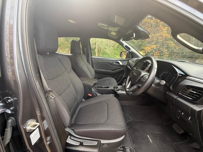 2025 Isuzu D-MAX LS-U