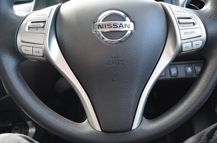 2020 Nissan Navara RX