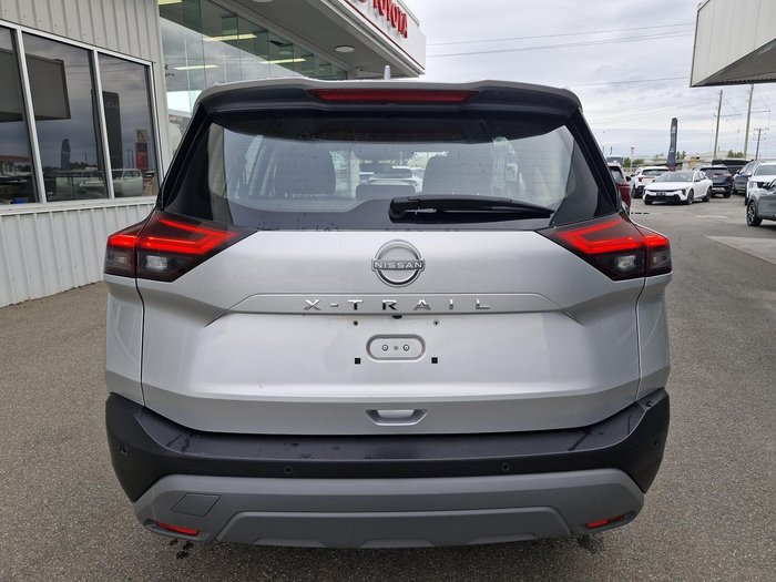 2024 Nissan X-TRAIL ST