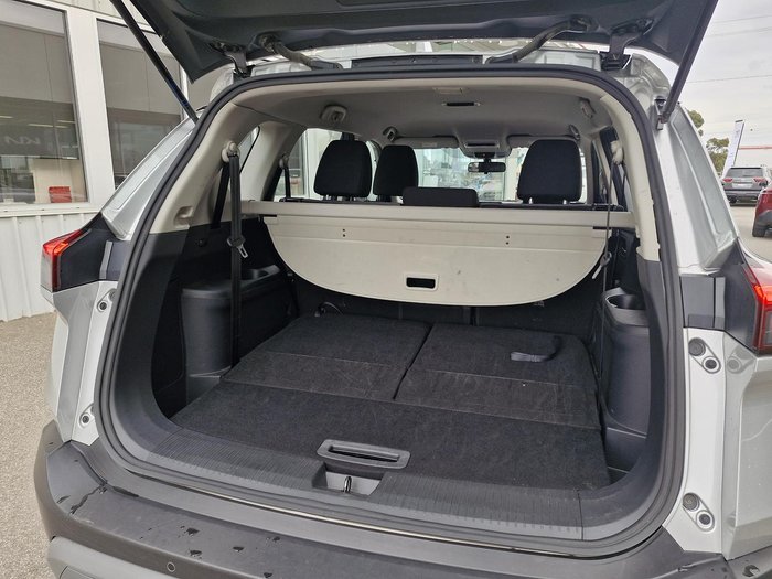 2024 Nissan X-TRAIL ST