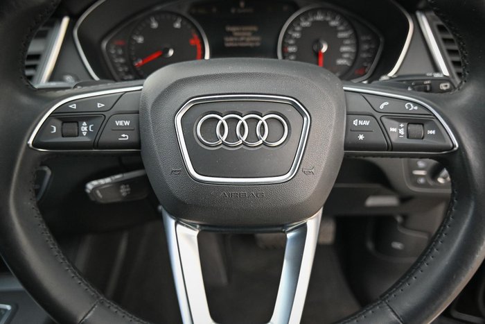 2019 Audi Q5 40 TDI design