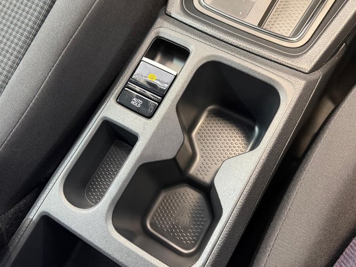 2025 Volkswagen Caddy TSI220