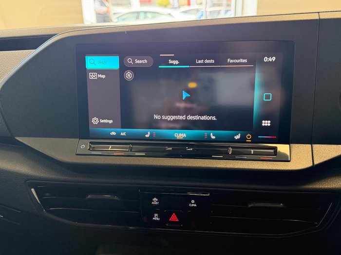 2025 Volkswagen Caddy TSI220