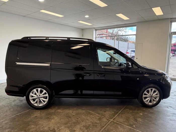2025 Volkswagen Caddy TSI220