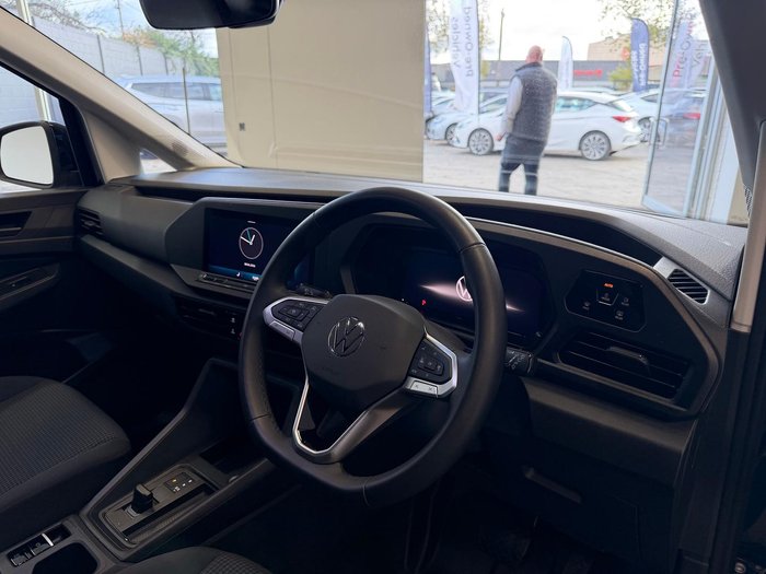 2025 Volkswagen Caddy TSI220