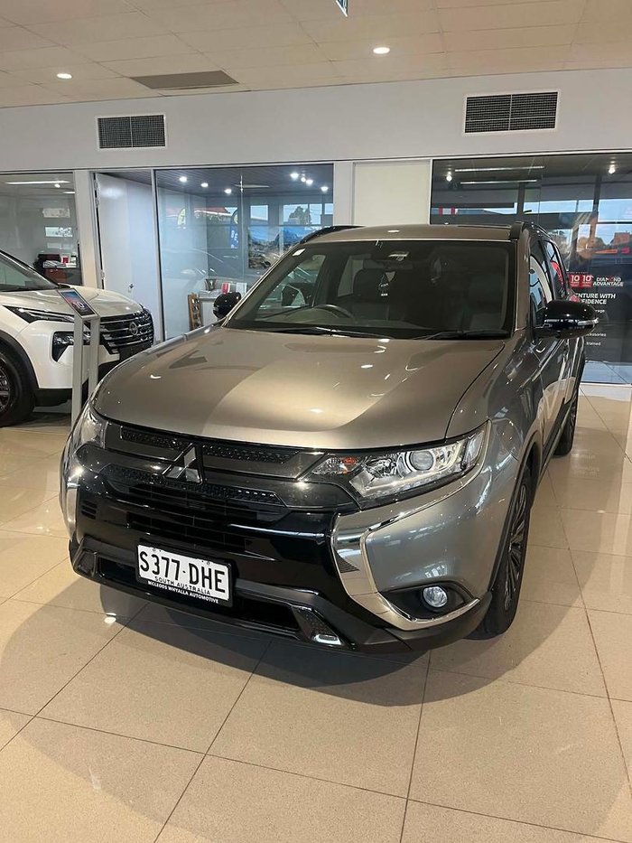 2020 Mitsubishi Outlander Black Edition