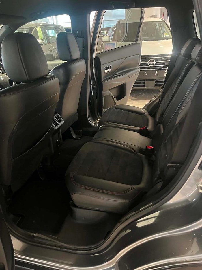 2020 Mitsubishi Outlander Black Edition