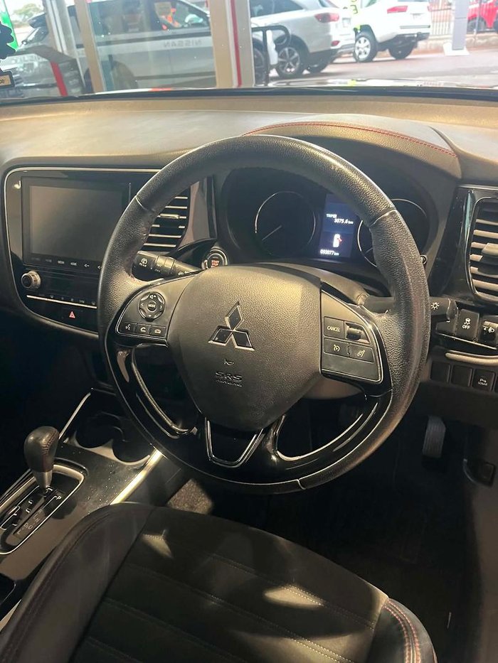 2020 Mitsubishi Outlander Black Edition