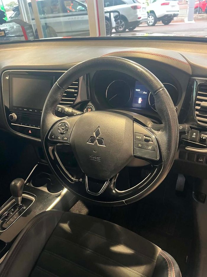 2020 Mitsubishi Outlander Black Edition