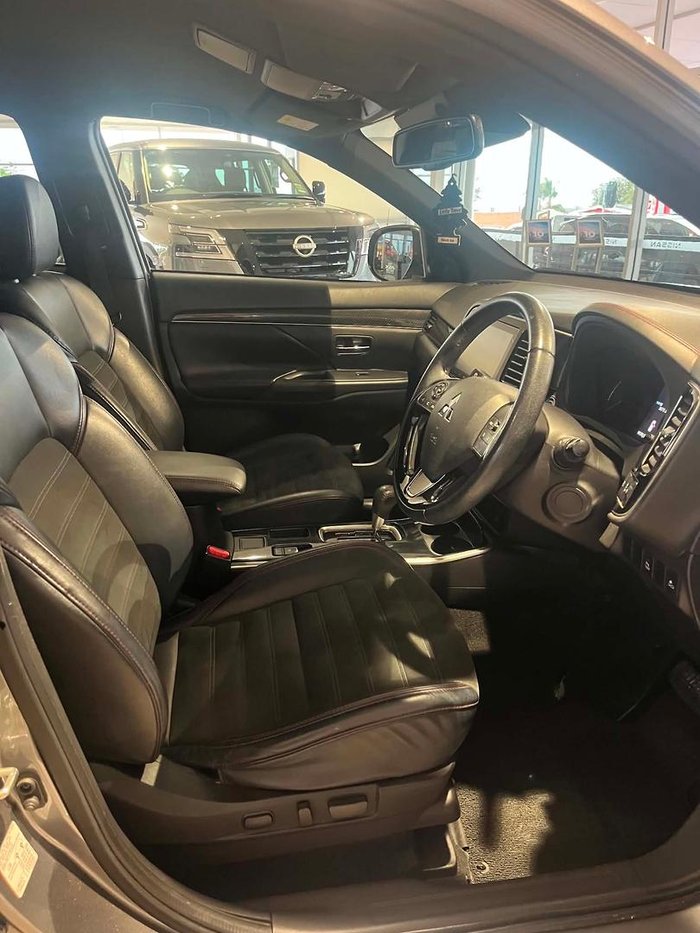 2020 Mitsubishi Outlander Black Edition