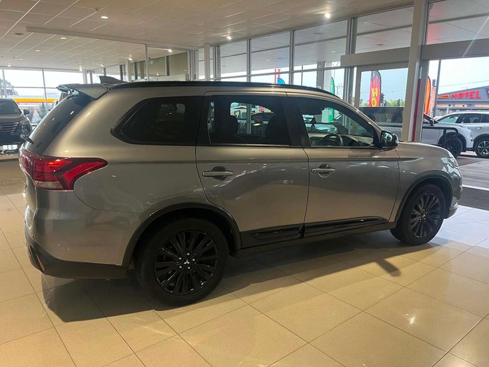 2020 Mitsubishi Outlander Black Edition